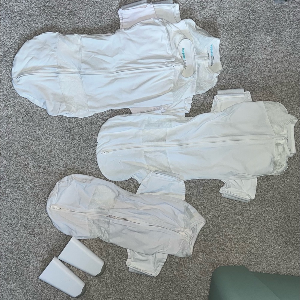 Snoo Swaddles and Leg Lifters